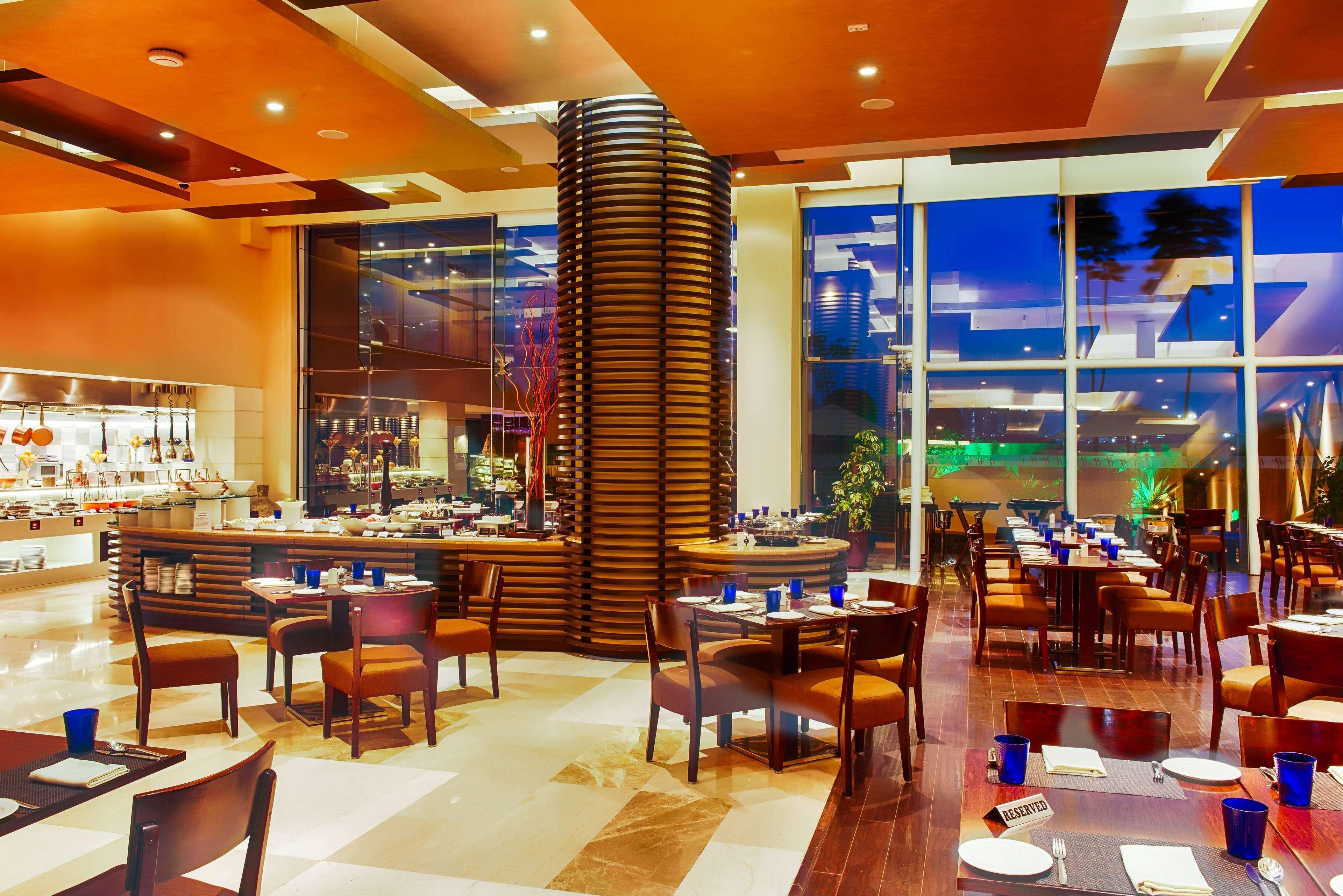Ramada Plaza By Wyndham Pune Hinjewadi Dapuri Exterior photo