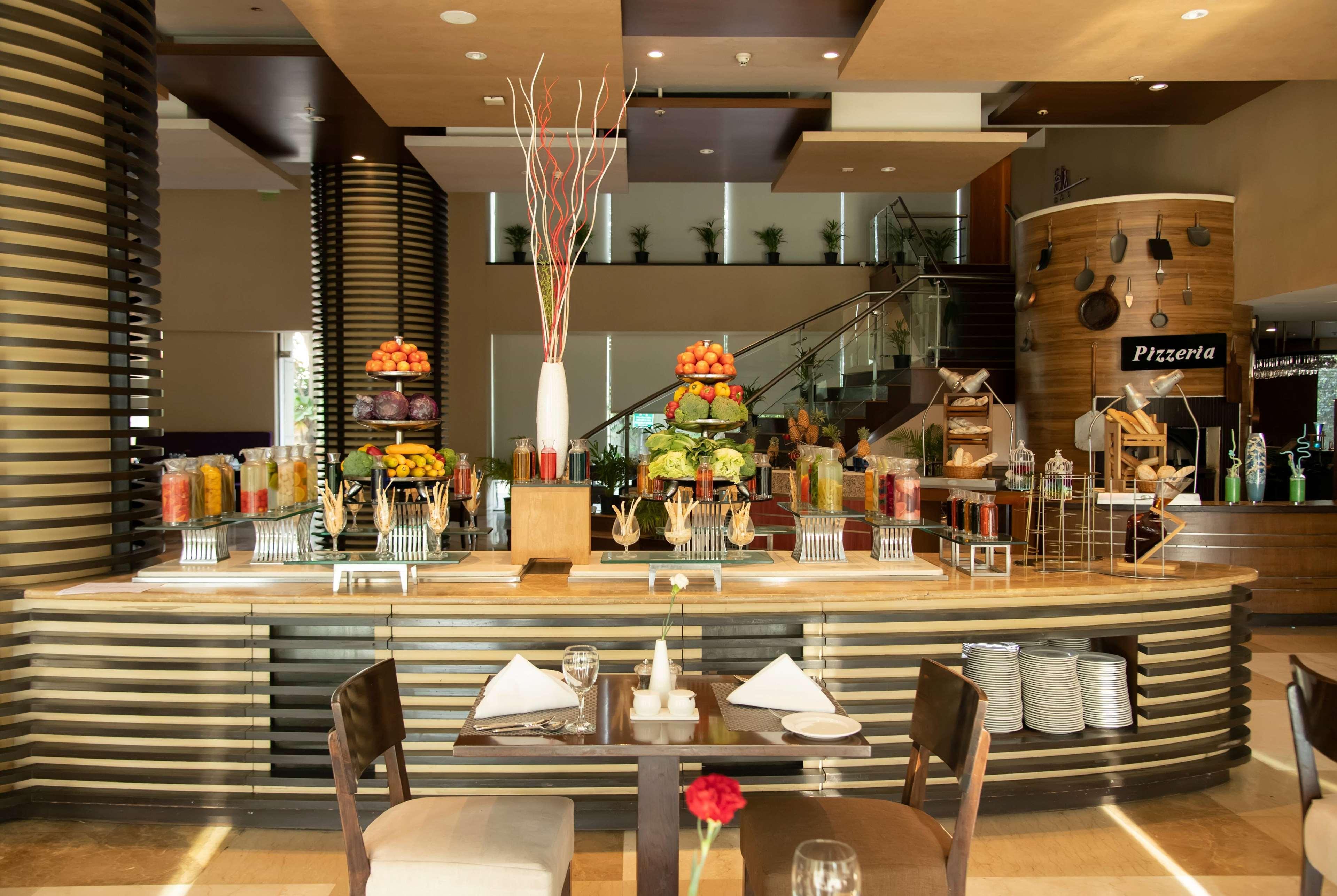 Ramada Plaza By Wyndham Pune Hinjewadi Dapuri Exterior photo