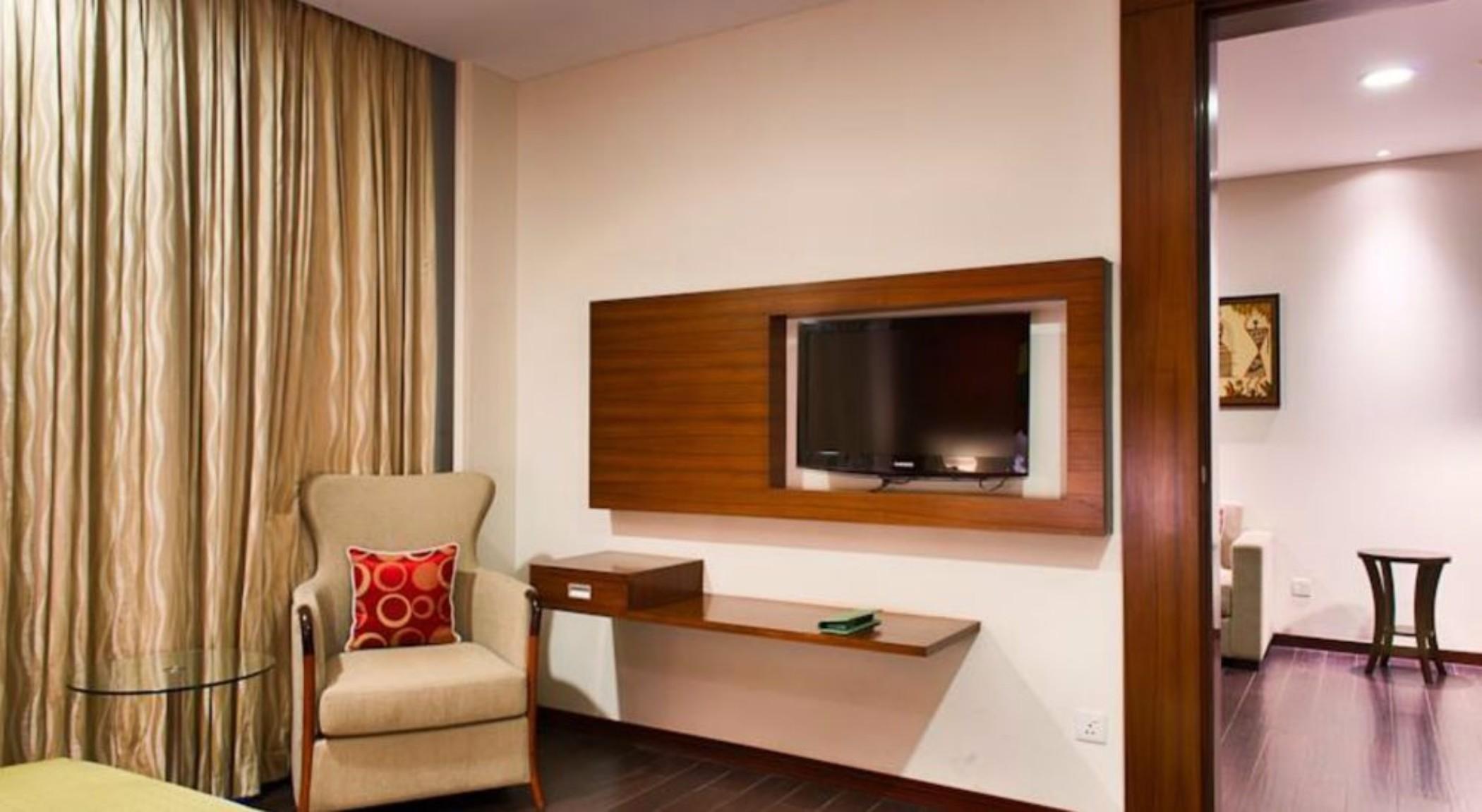 Ramada Plaza By Wyndham Pune Hinjewadi Dapuri Exterior photo